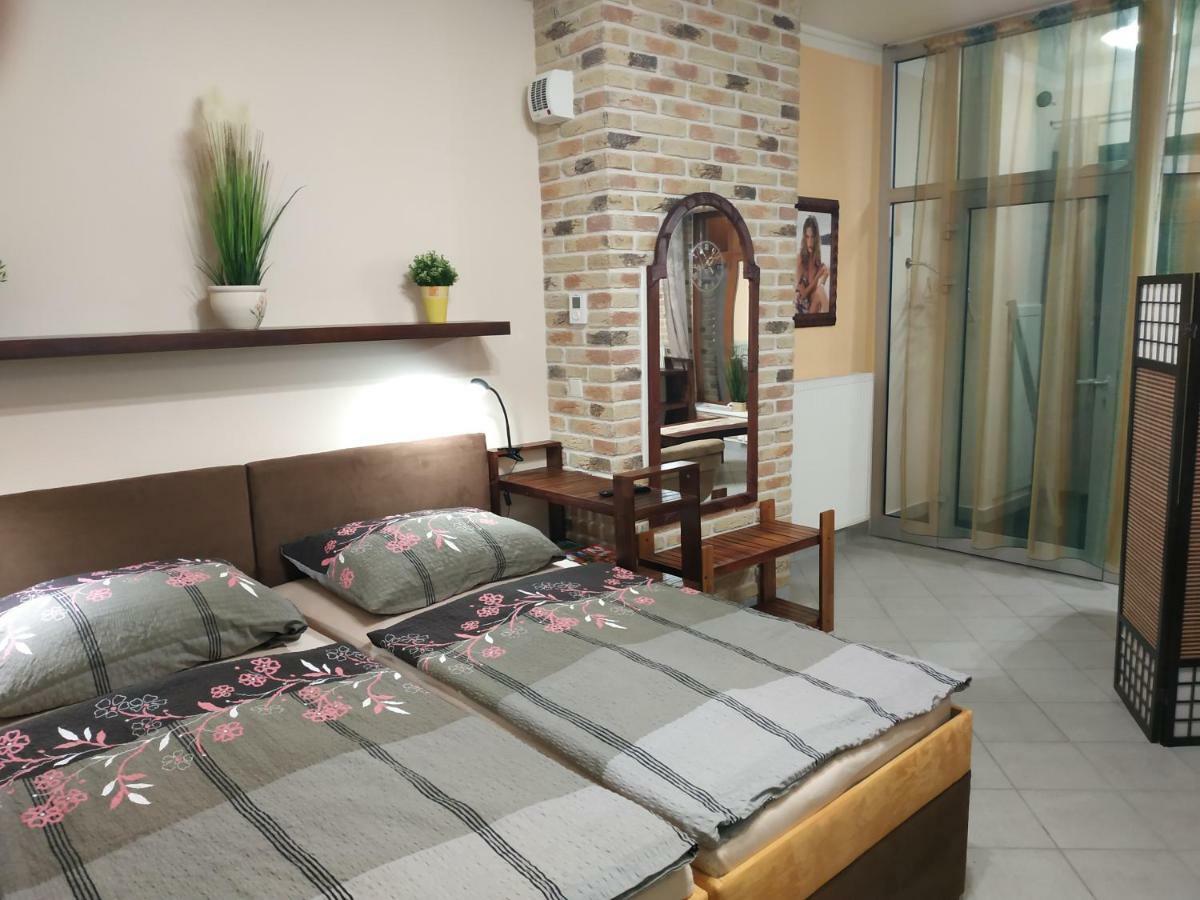 Apartman Holandska 120 Beroun Beroun  Luaran gambar