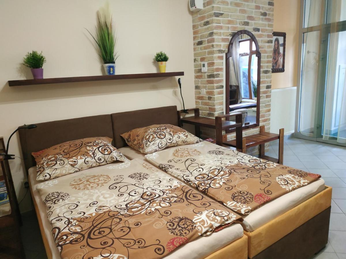 Apartman Holandska 120 Beroun Beroun  Luaran gambar